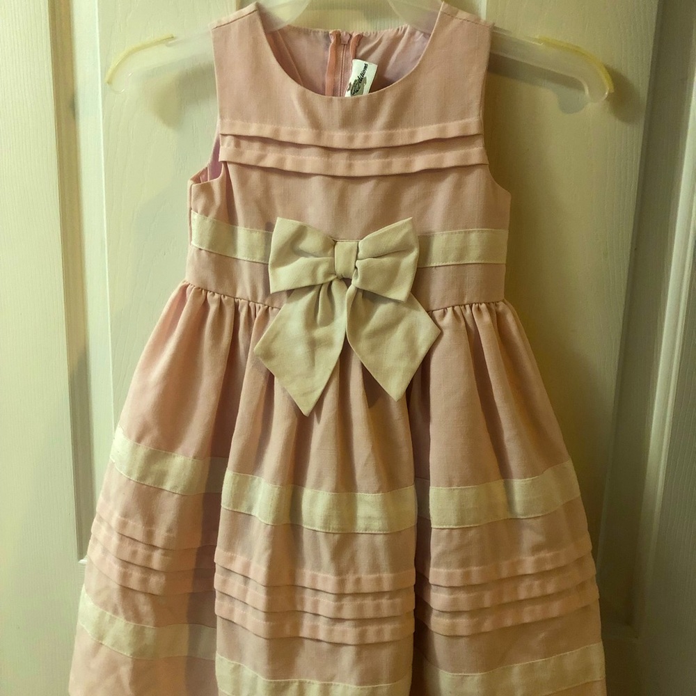 Cute spring dress in 4T